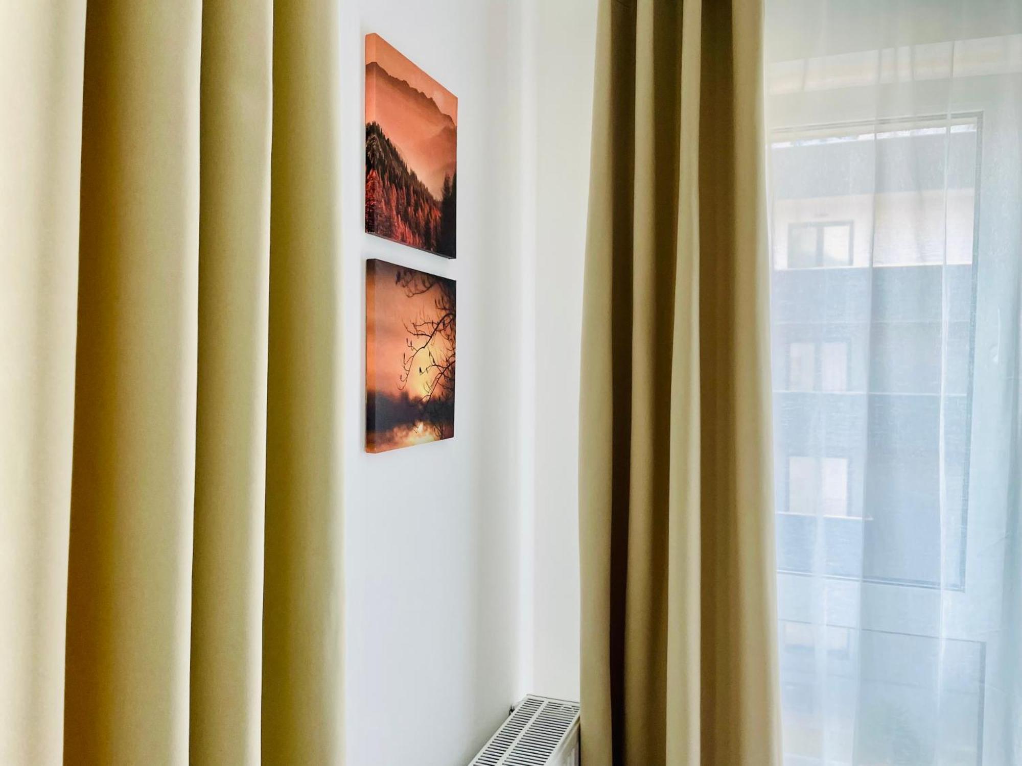 Montsee Brasov Apartment Bagian luar foto